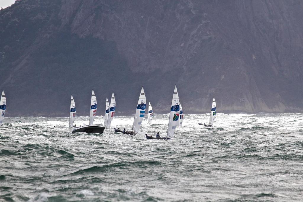 Heading to the Sugarloaf, -  © Richard Gladwell www.photosport.co.nz